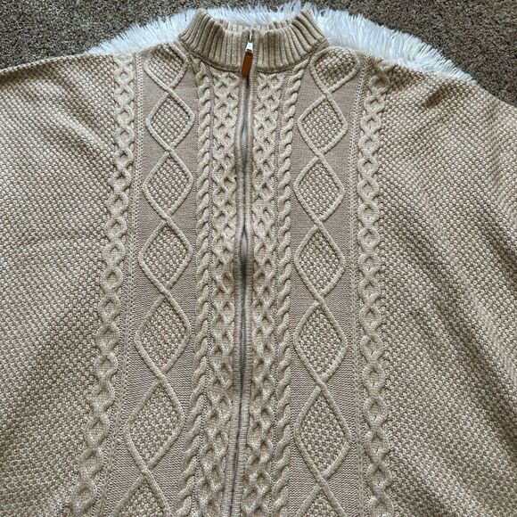 Cupcakes & Cashmere Classic Sweater Poncho Oversized Zip Front Womens Size Small - Picture 5 of 9